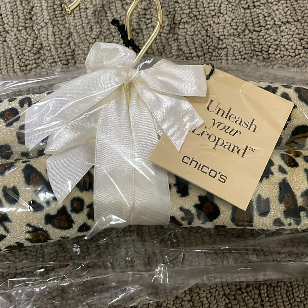 Chico’s leopards print soft hanger gift set of 2 NWT
